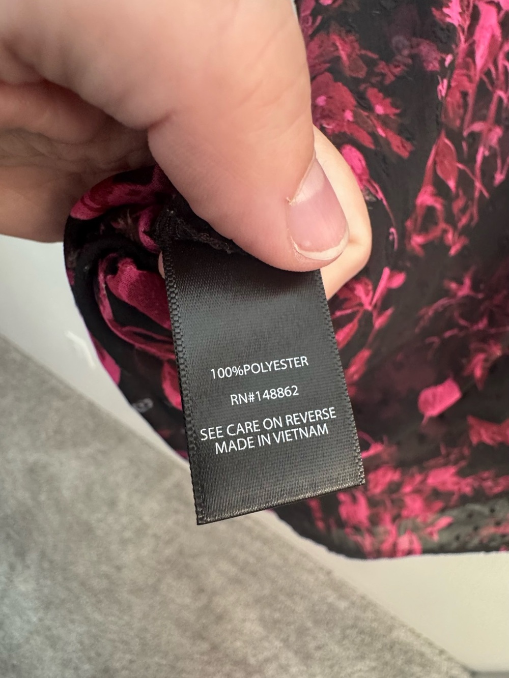 NWT torrid Chiffon Clip Dot Button-Front Blouse - Size 2 - Floral Pink - Picture 12 of 13